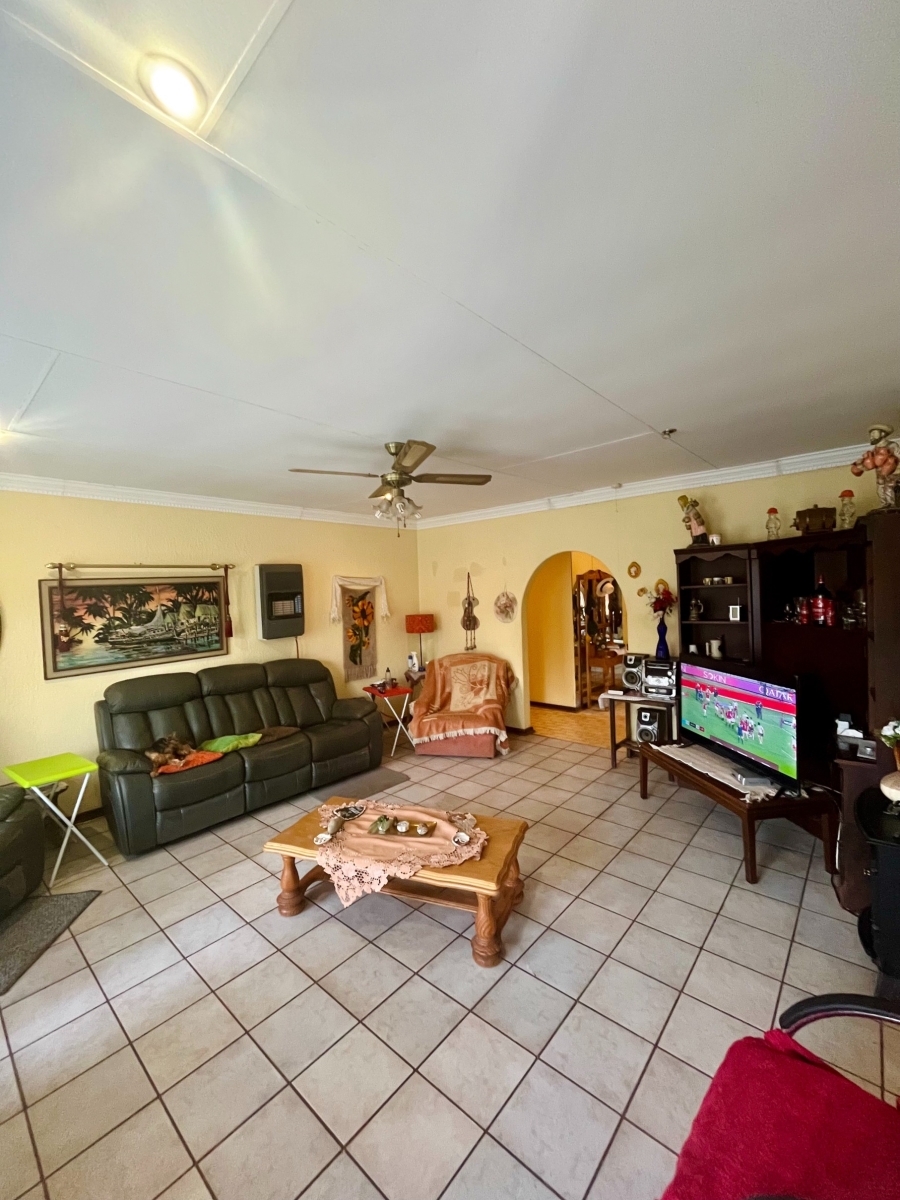 3 Bedroom Property for Sale in Wilkoppies North West